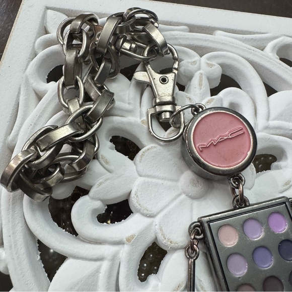 MAC Cosmetics Lipstick Shadow Blush Dangly Metal Key Chain MAC Lover - Picture 6 of 8